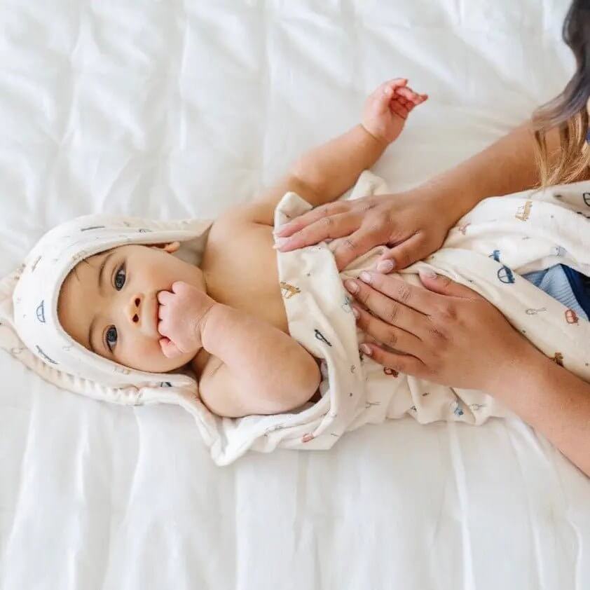 Saranoni Hooded Towels Luxury Minky Baby Soft Cozy Deluxe - Everetts Place Boutique - 