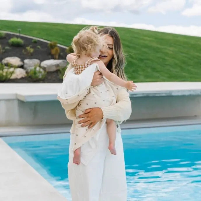 Saranoni Hooded Towels Luxury Minky Baby Soft Cozy Deluxe Saranoni Everetts Place Boutique 22.00