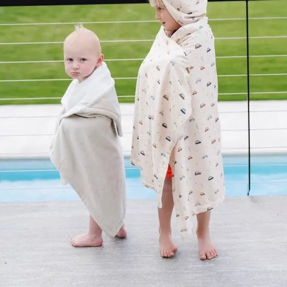Saranoni Hooded Towels Luxury Minky Baby Soft Cozy Deluxe Saranoni Everetts Place Boutique 22.00