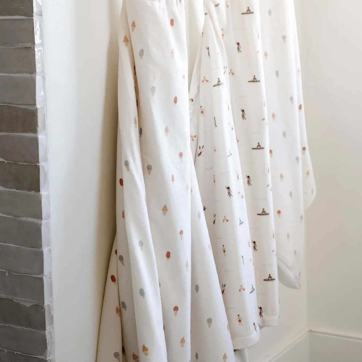 Saranoni Hooded Towels Luxury Minky Baby Soft Cozy Deluxe - Everetts Place Boutique - 