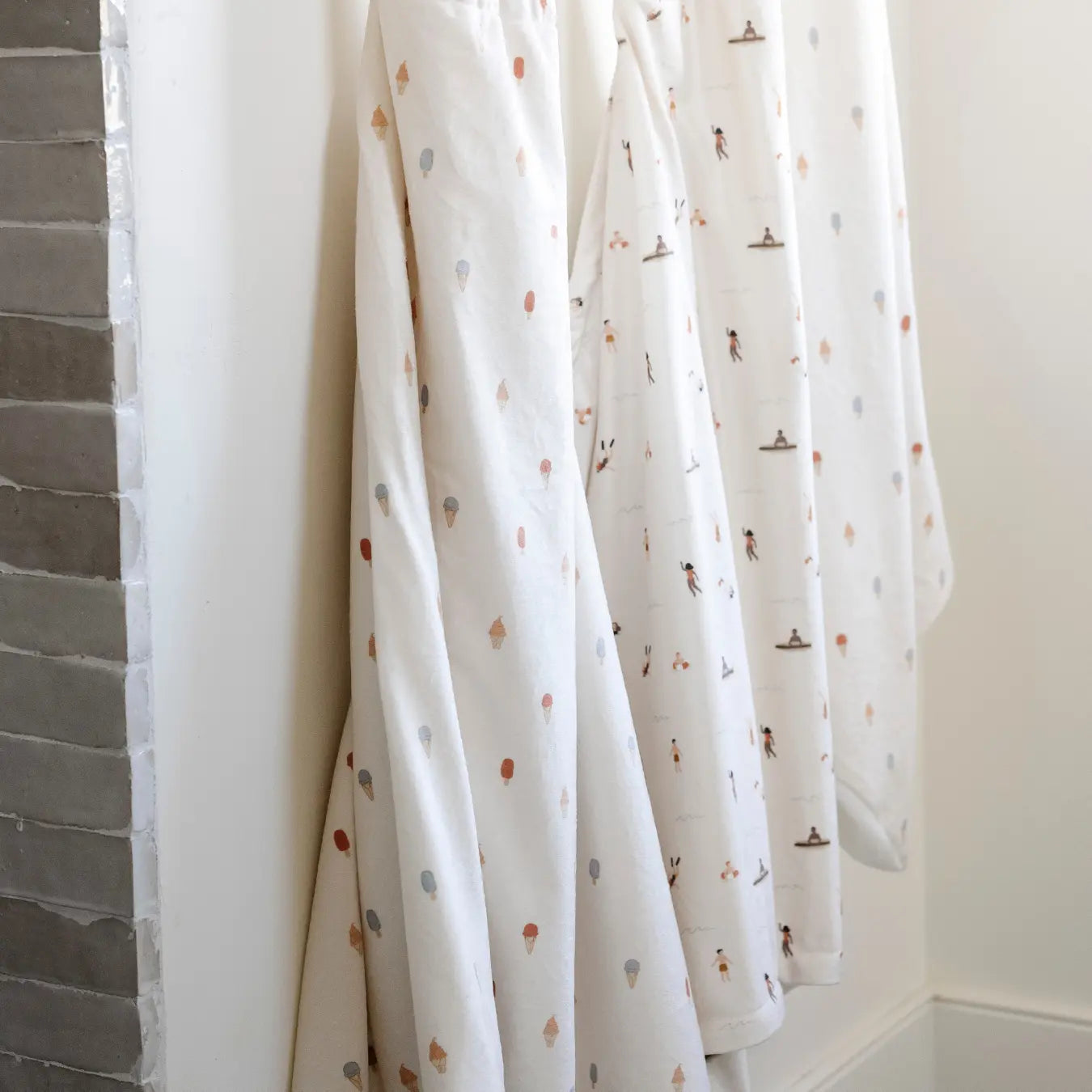 Saranoni Hooded Towels Luxury Minky Baby Soft Cozy Deluxe Saranoni Everetts Place Boutique