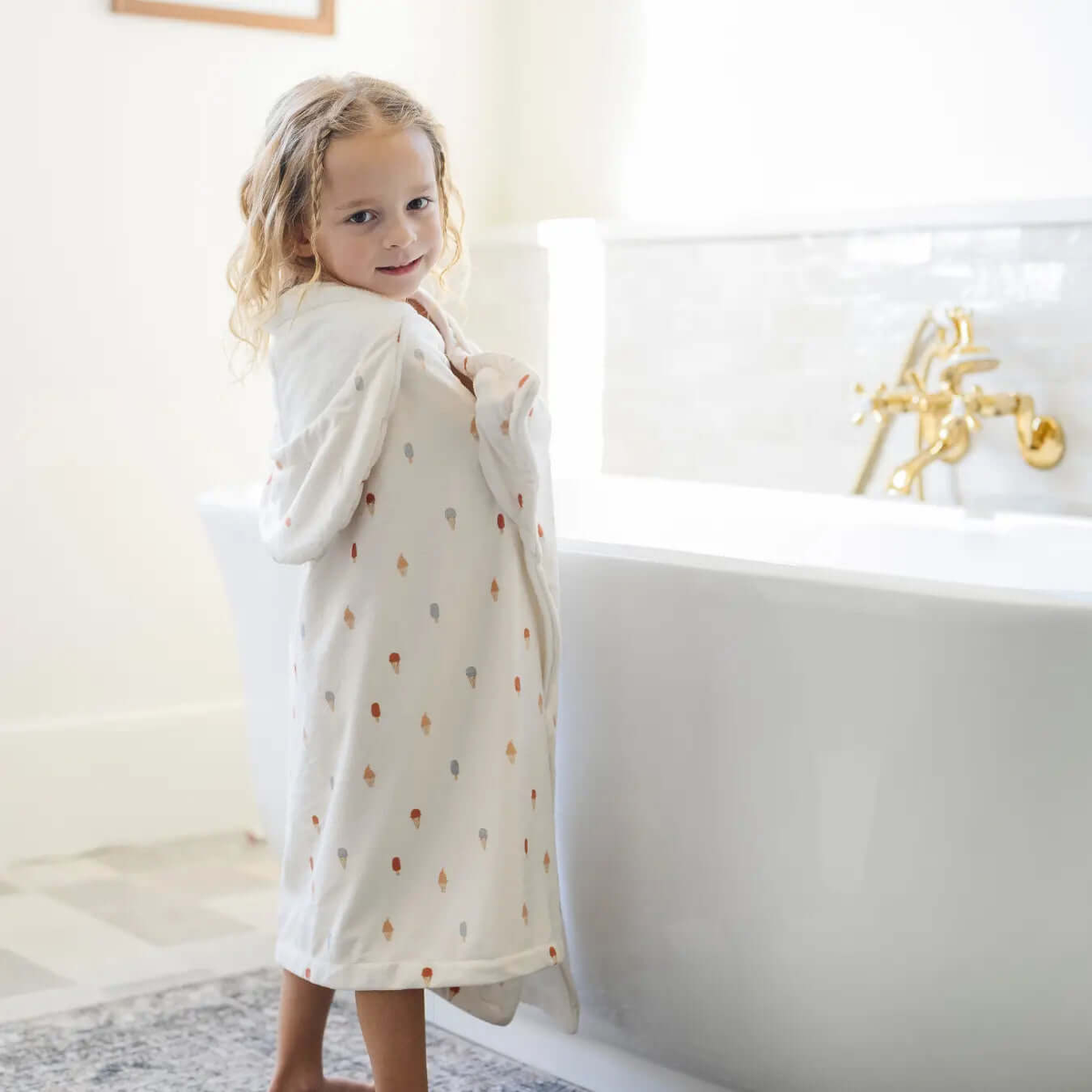 Saranoni Hooded Towels Luxury Minky Baby Soft Cozy Deluxe - Everetts Place Boutique - 