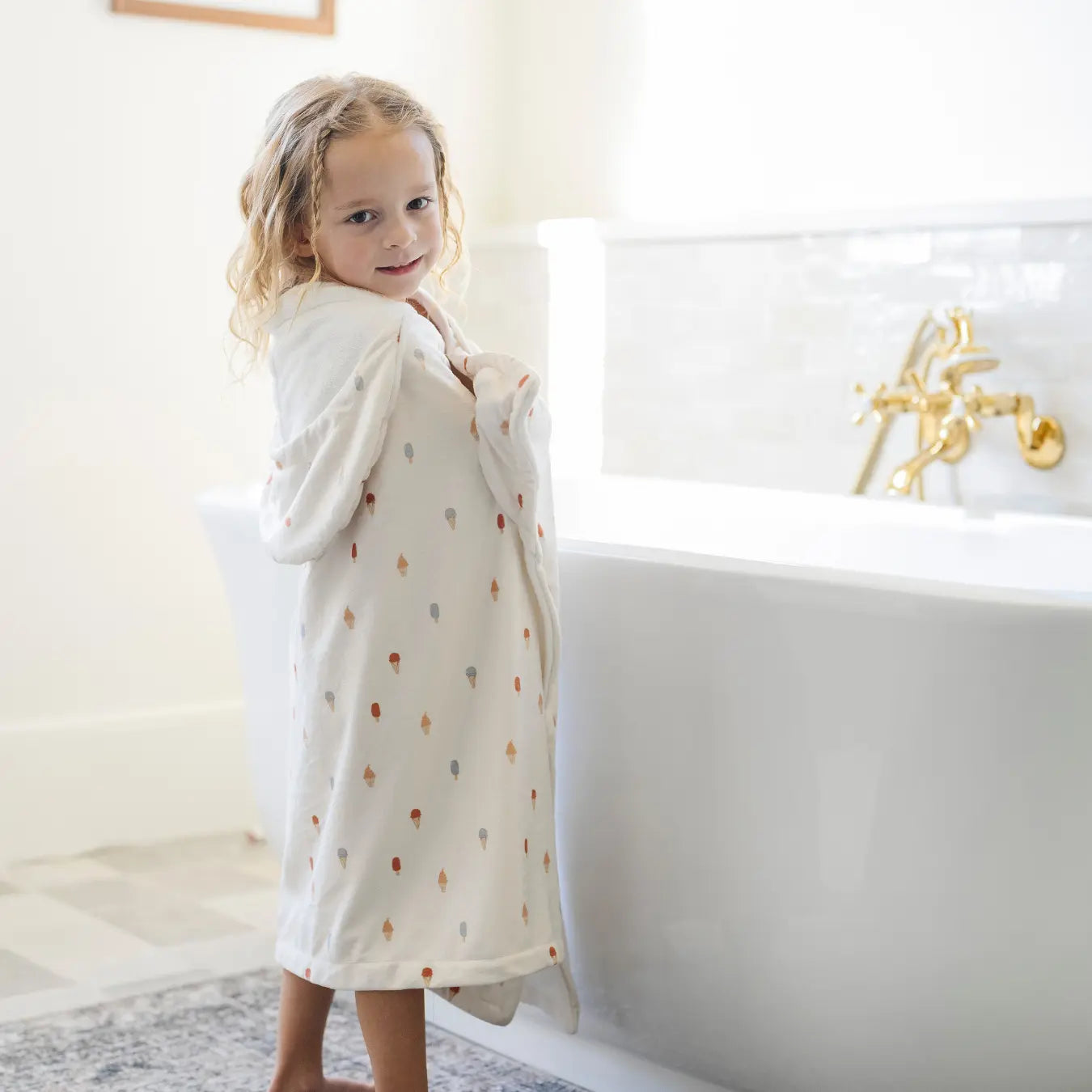Saranoni Hooded Towels Luxury Minky Baby Soft Cozy Deluxe Saranoni Everetts Place Boutique