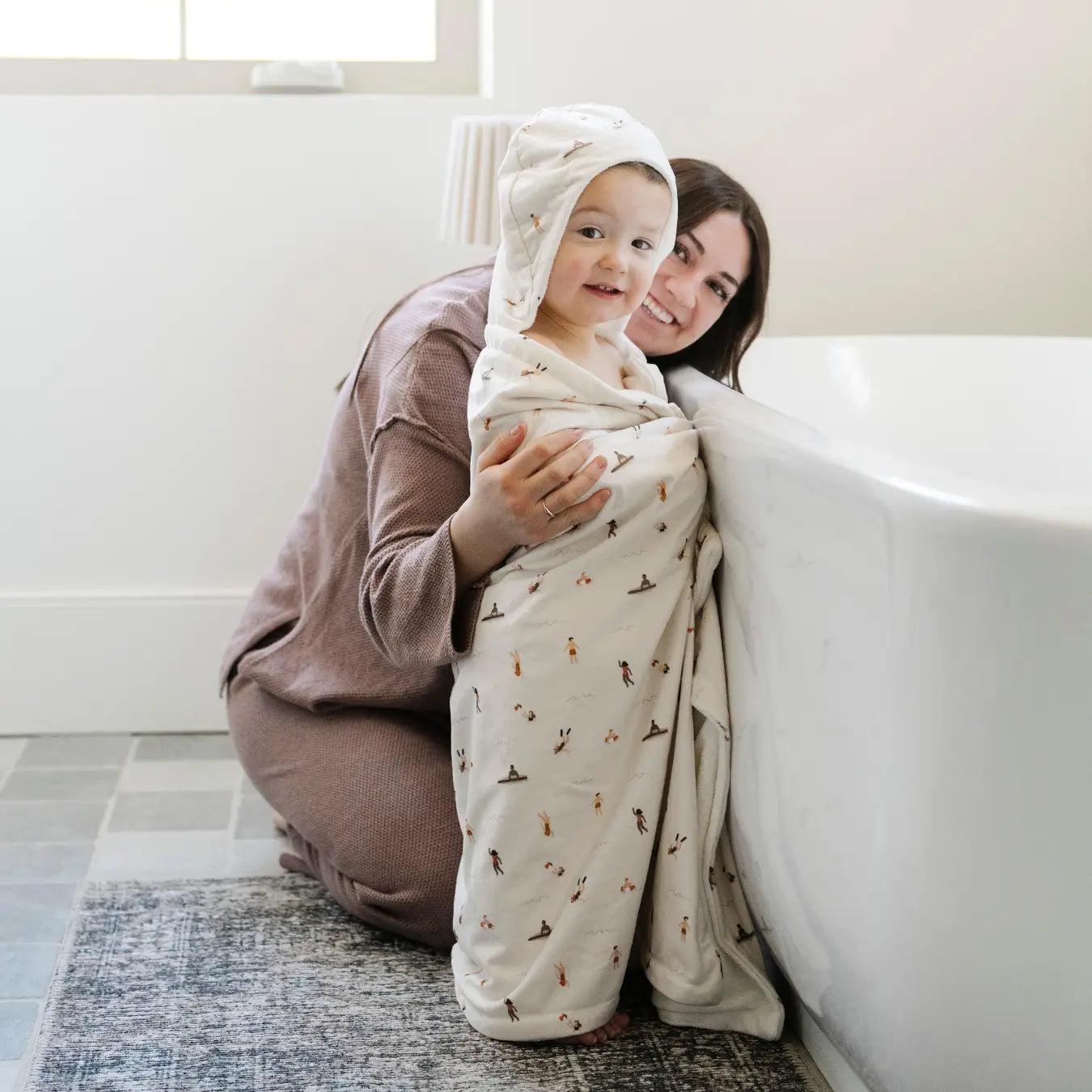 Saranoni Hooded Towels Luxury Minky Baby Soft Cozy Deluxe Saranoni Everetts Place Boutique