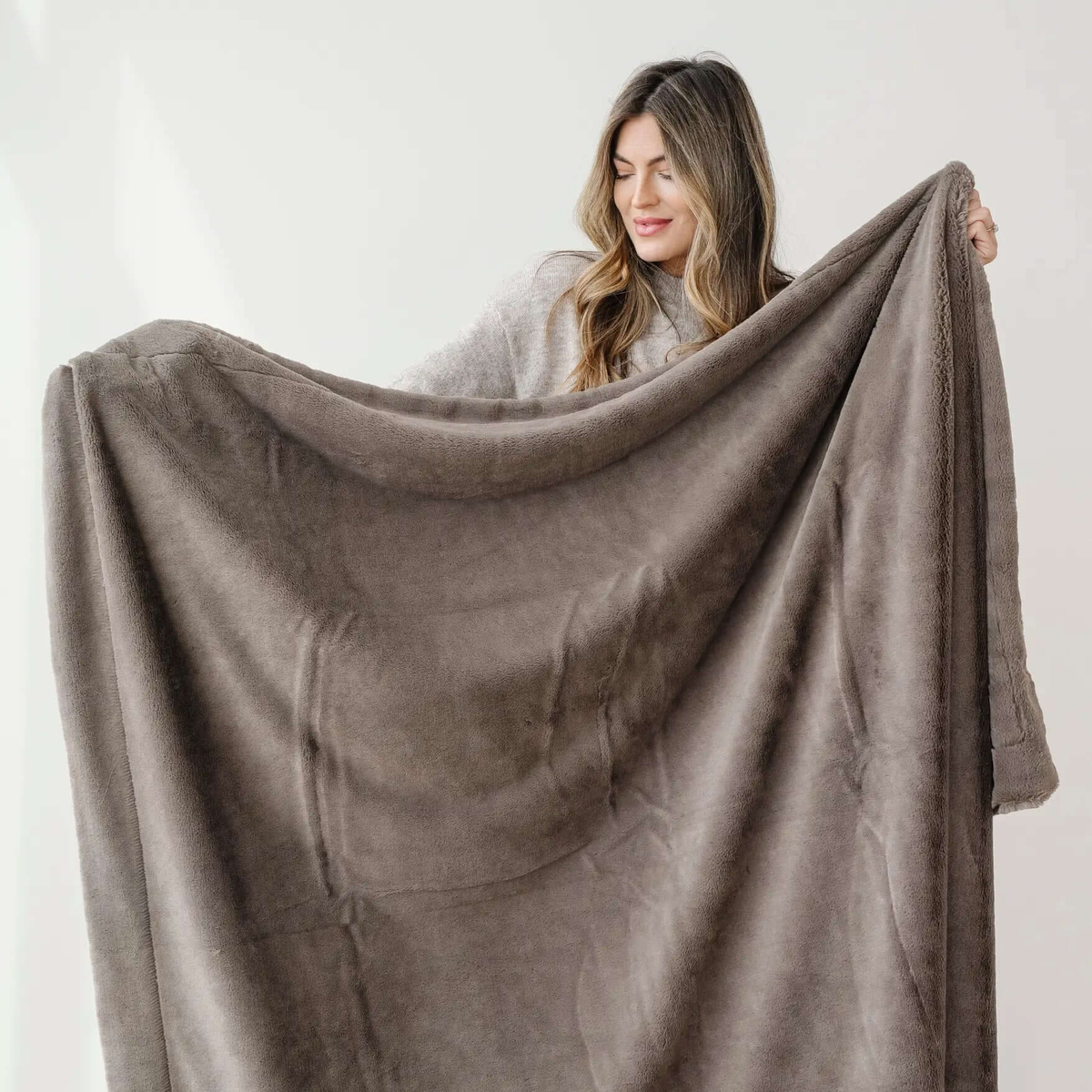 Saranoni Saranoni Lush Home Throw Blanket Premium Soft Cozy XL - Everetts Place Boutique - 