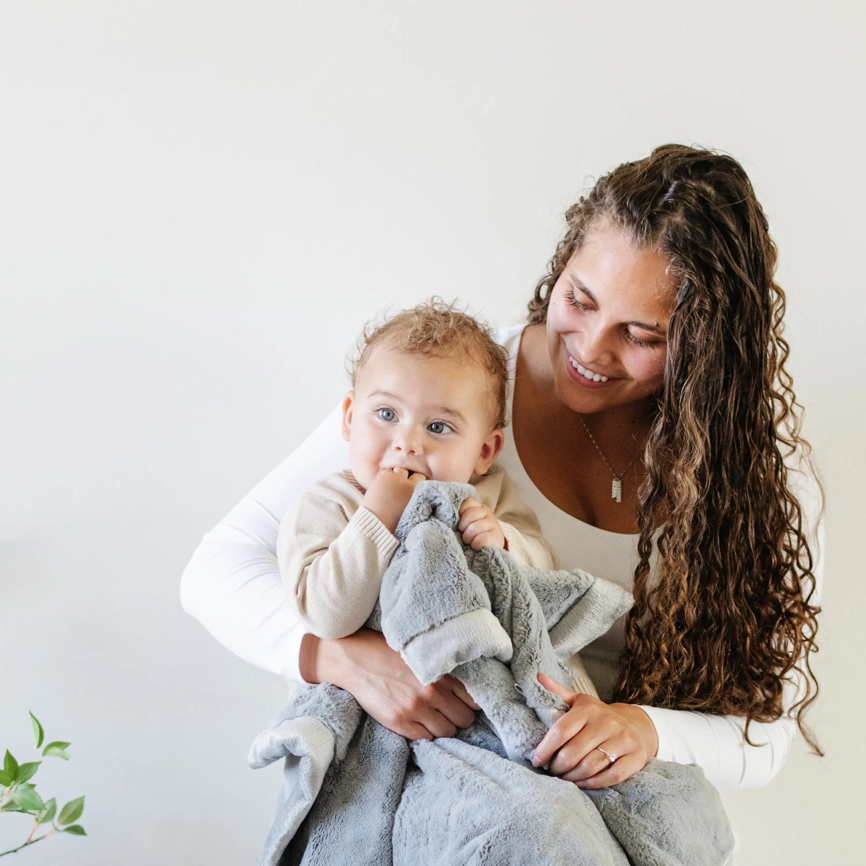 Saranoni Lush Mini Blankets Security Baby Blanket Essential Saranoni Everetts Place Boutique