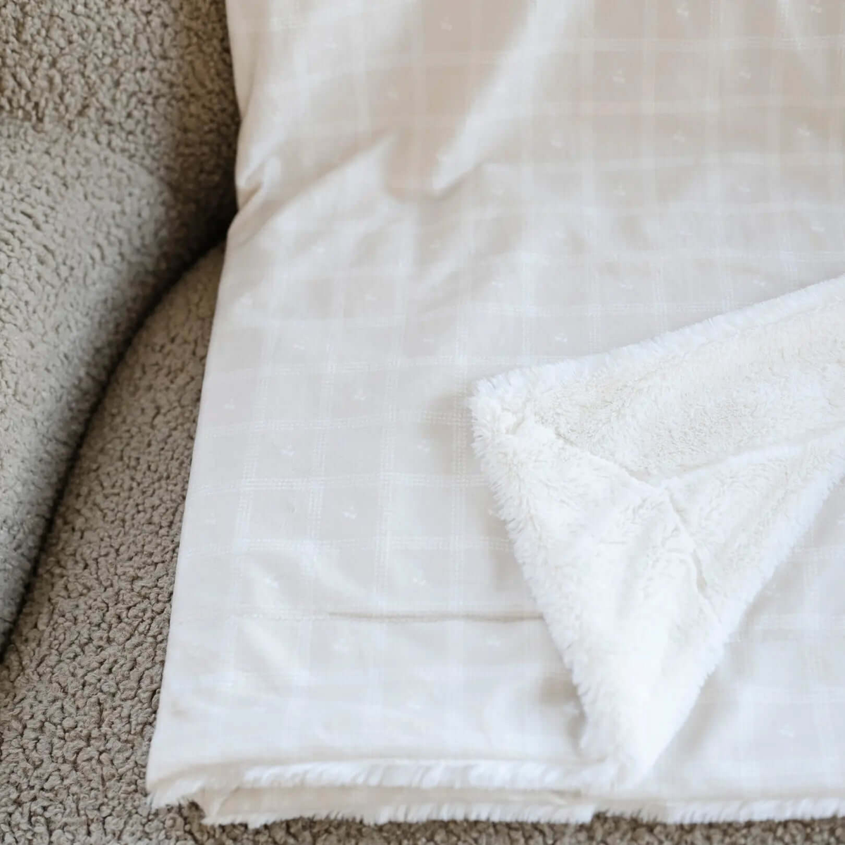 Saranoni Saranoni Minky And Lush XL Blankets Duo Soft Plush Cozy - Everetts Place Boutique - 