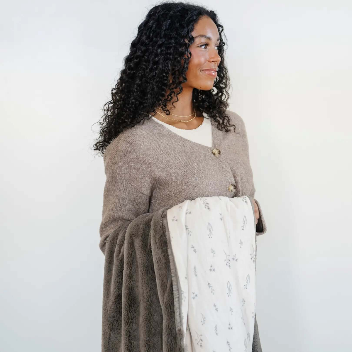 Saranoni Saranoni Minky And Lush XL Blankets Duo Soft Plush Cozy - Everetts Place Boutique - 