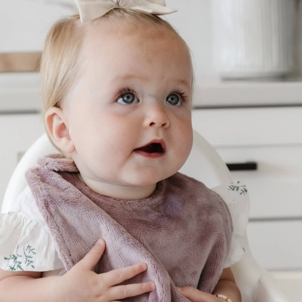 Saranoni Saranoni Minky Bibs 3 Pack Baby Bib Set Soft Absorbent - Everetts Place Boutique - 