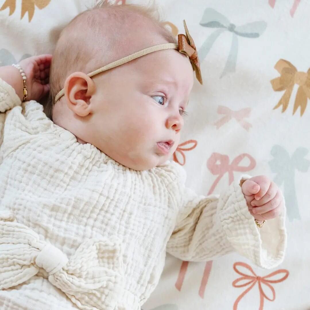 Saranoni Saranoni Minky Lush Mini Blankets Dual Texture Bow Design - Everetts Place Boutique - 