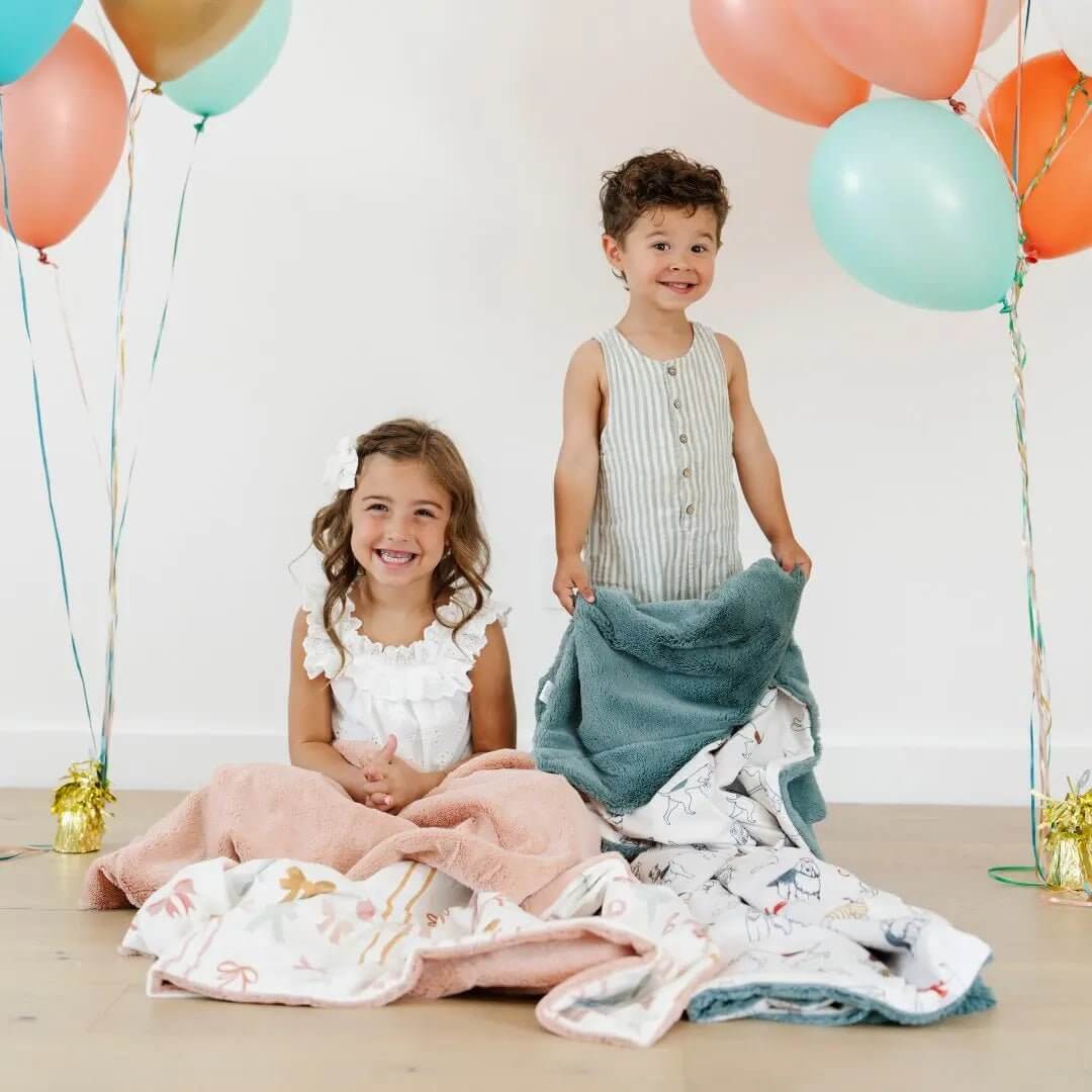 Saranoni Saranoni Minky Lush Toddler Blankets Dual Texture Comfort - Everetts Place Boutique - 
