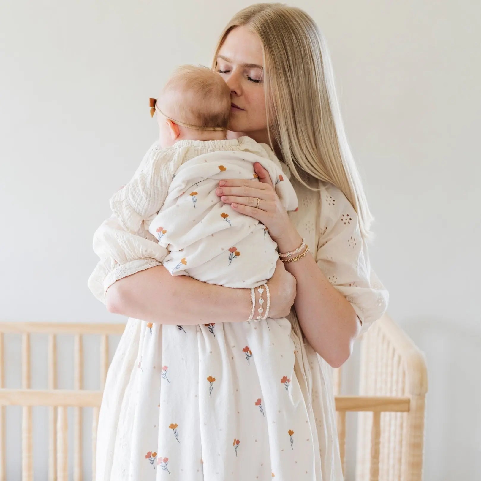 Saranoni Minky Stretch Luxe Swaddle Blanket For Baby Saranoni Everetts Place Boutique