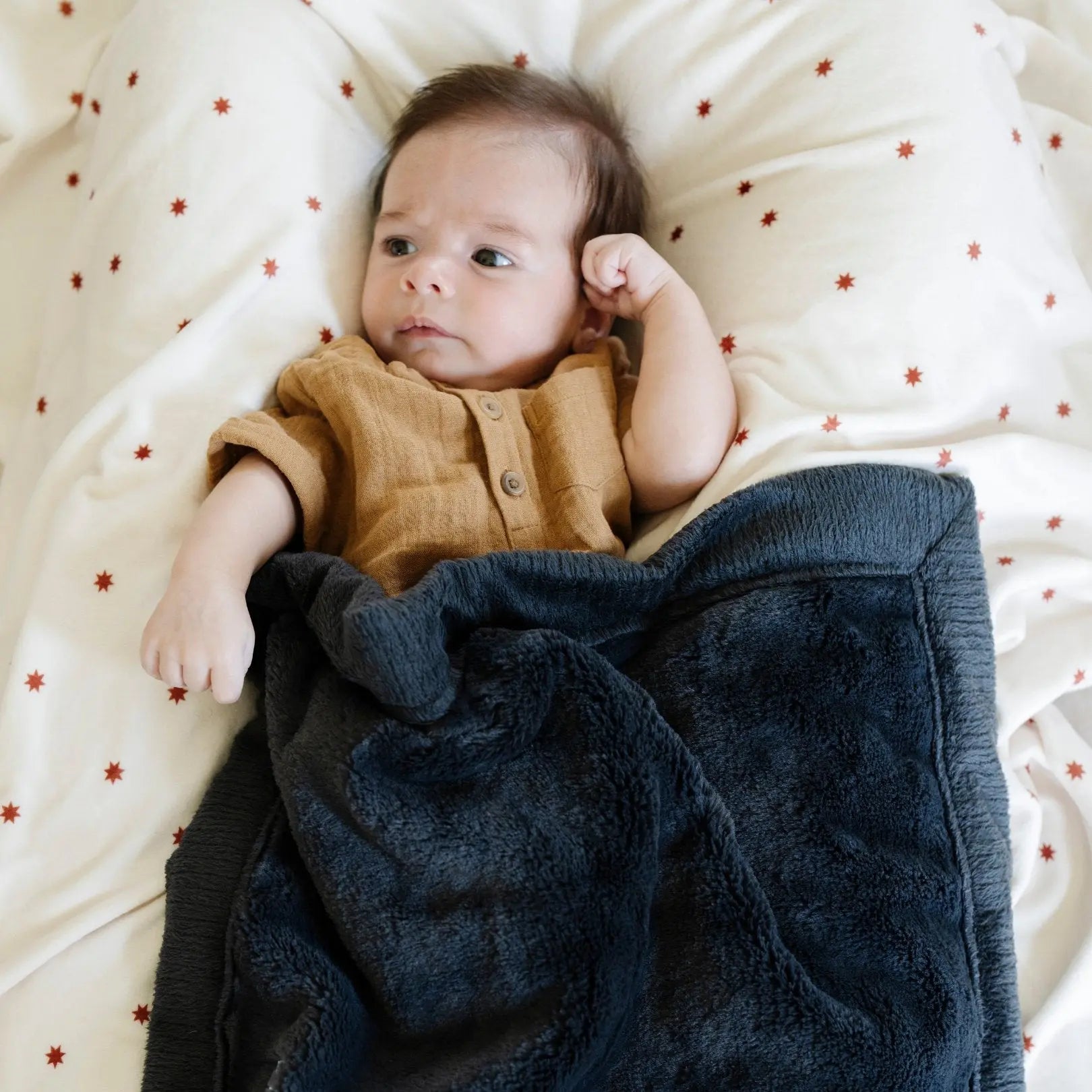 Saranoni Minky Stretch Luxe Swaddle Blanket For Baby Saranoni Everetts Place Boutique 22.00