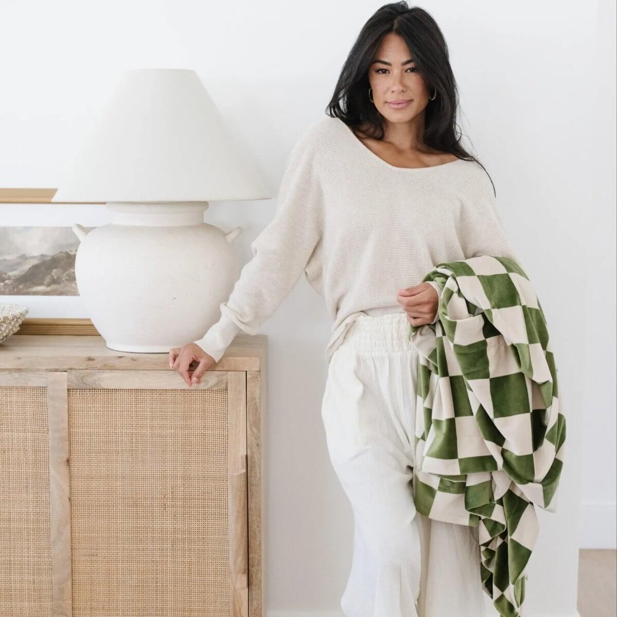 Saranoni Saranoni Minky Stretch Throw Blanket For Adults Ultra Cozy - Everetts Place Boutique - 