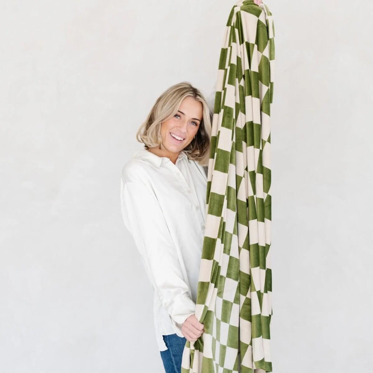 Saranoni Saranoni Minky Stretch Throw Blanket For Adults Ultra Cozy - Everetts Place Boutique - 
