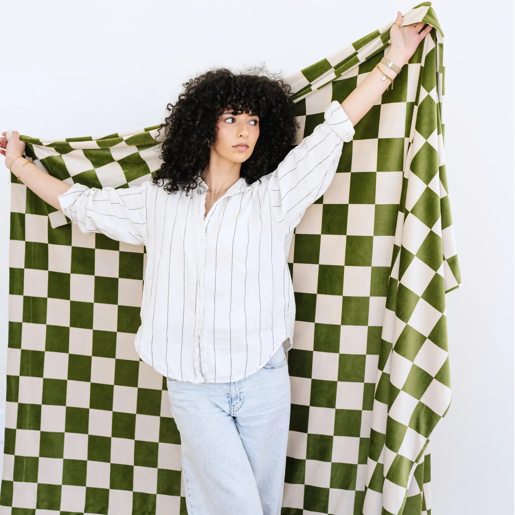 Saranoni Minky Stretch Throw Blanket For Adults Ultra Cozy Saranoni Everetts Place Boutique