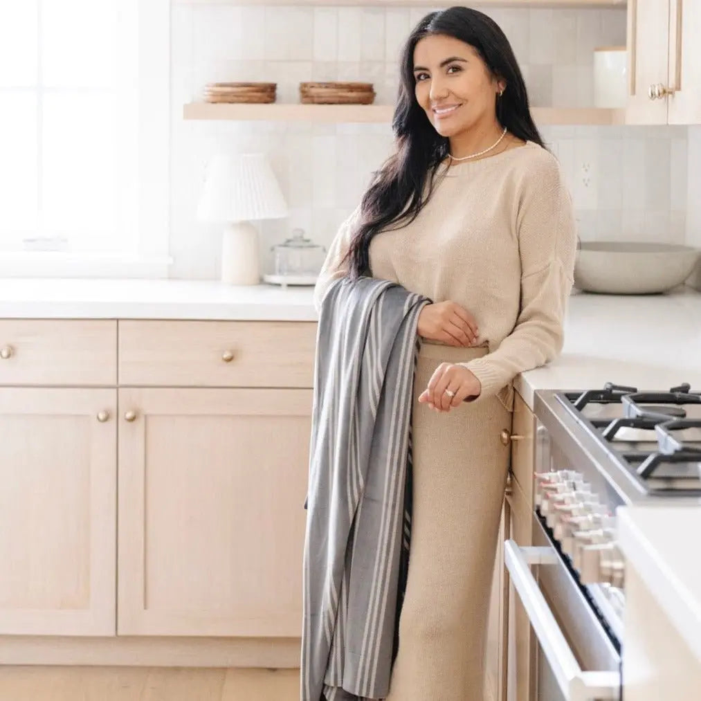 Saranoni Minky Stretch Throw Blanket For Adults Ultra Cozy Saranoni Everetts Place Boutique