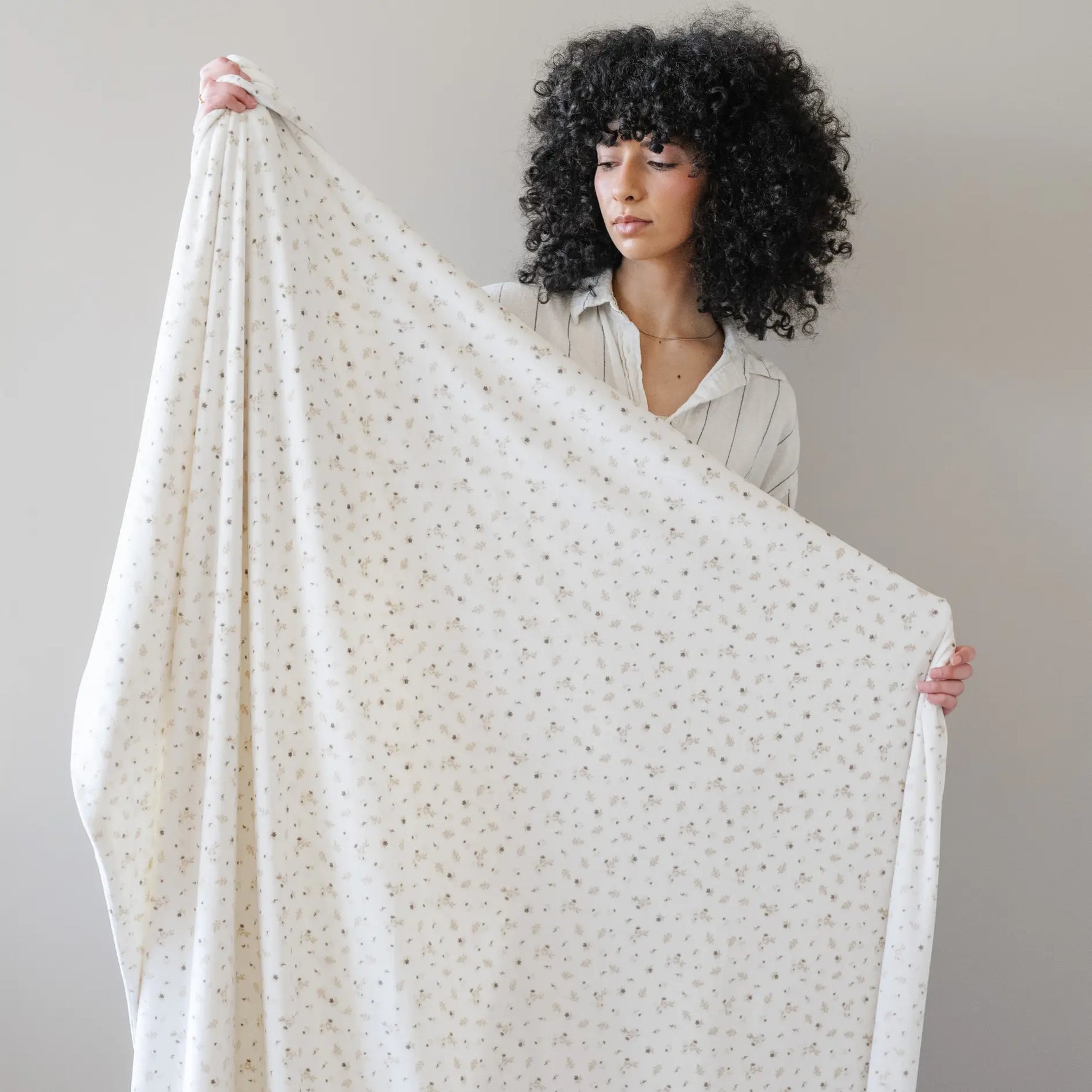 Saranoni Minky Stretch Throw Blanket For Adults Ultra Cozy Saranoni Everetts Place Boutique