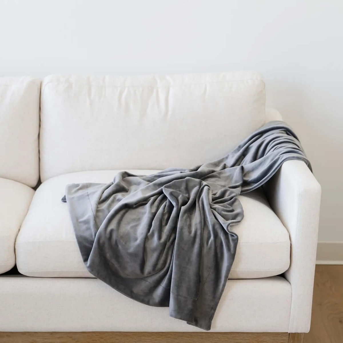 Saranoni Minky Stretch Throw Blanket For Adults Ultra Cozy - Everetts Place Boutique - 