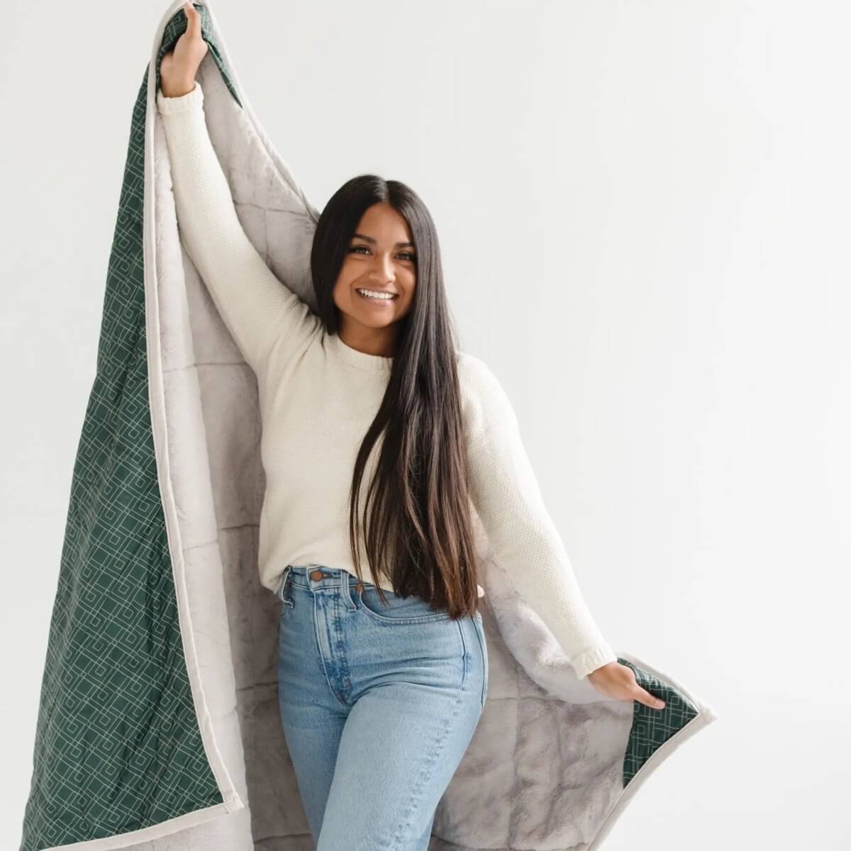 Saranoni Saranoni Outdoor Blanket Water Resistant Faux Fur Quilt - Everetts Place Boutique - 