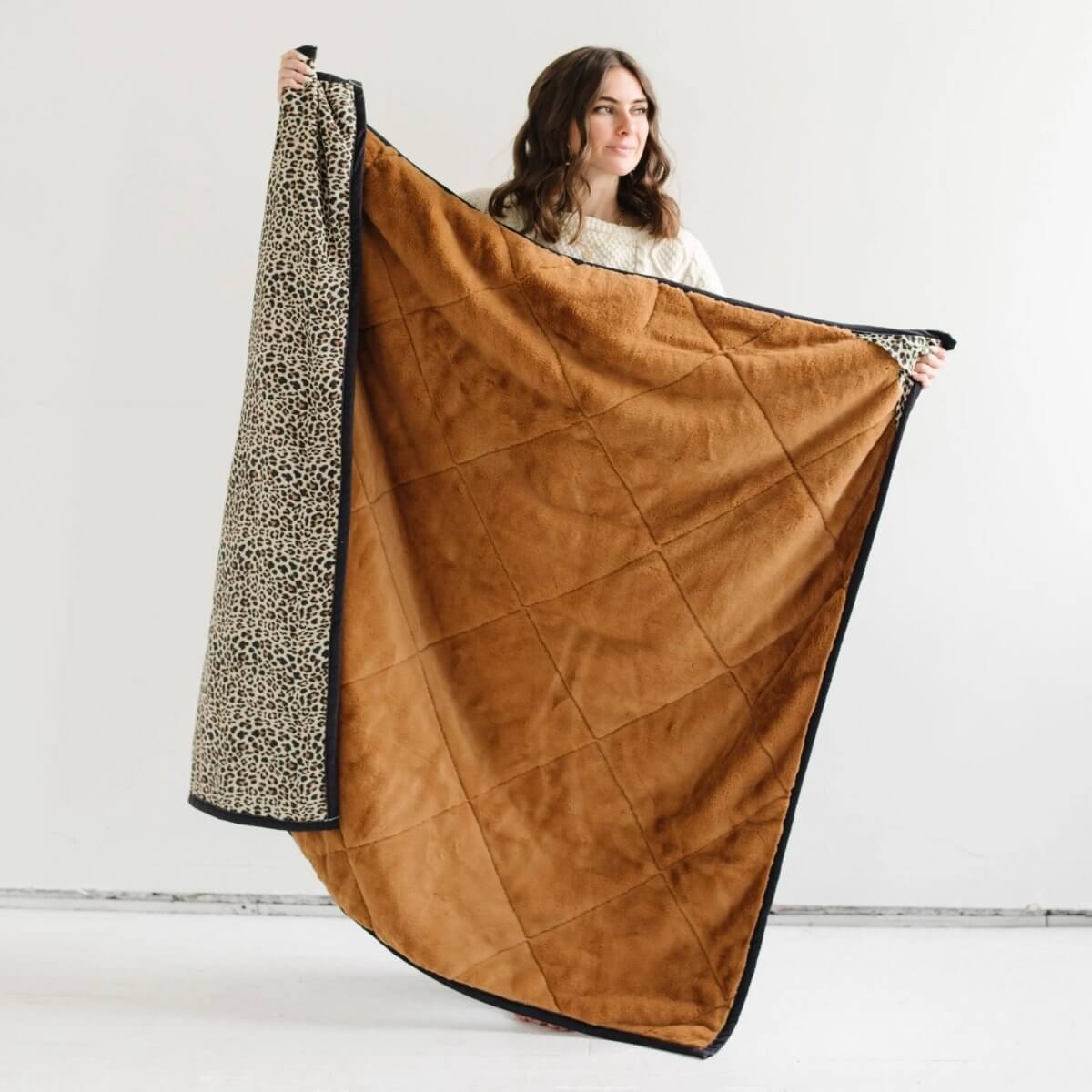 Saranoni Outdoor Blanket Water Resistant Faux Fur Quilt - Everetts Place Boutique - 