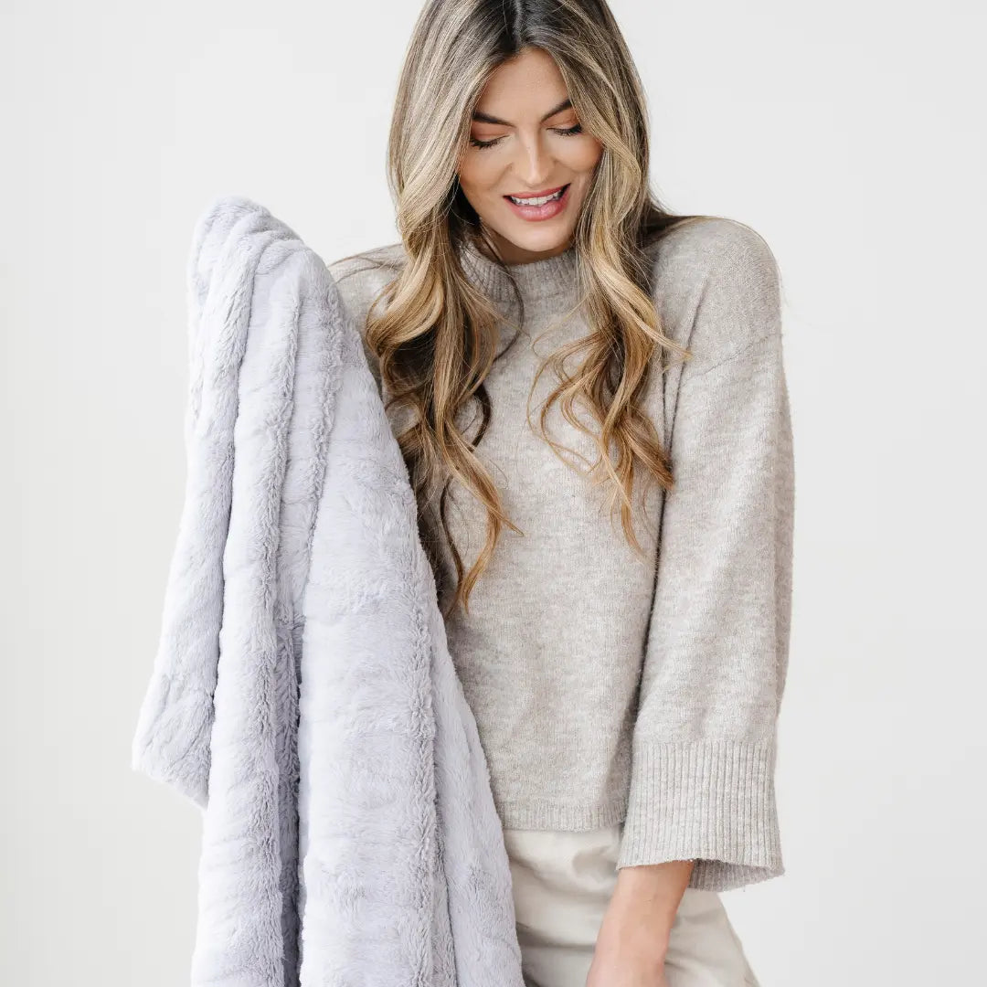 Saranoni Patterned Faux Fur XL Luxurious Throw Blankets Saranoni Everetts Place Boutique