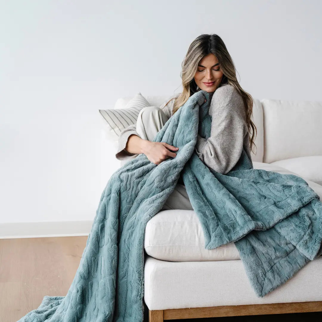 Saranoni Patterned Faux Fur XL Luxurious Throw Blankets Saranoni Everetts Place Boutique 169.00
