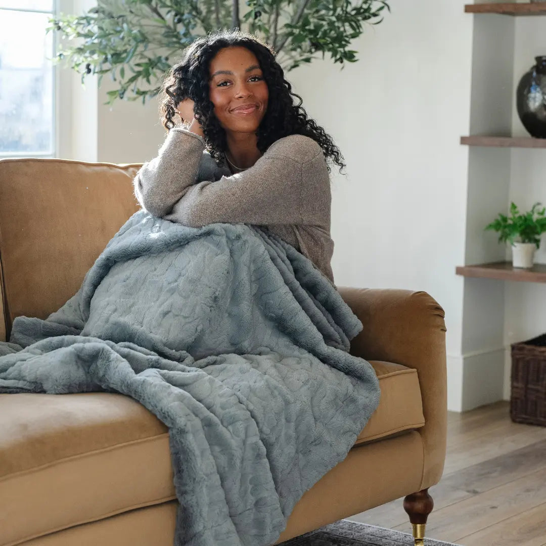 Saranoni Patterned Faux Fur XL Luxurious Throw Blankets Saranoni Everetts Place Boutique 169.00