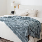 Saranoni Patterned Faux Fur XL Luxurious Throw Blankets Saranoni Everetts Place Boutique