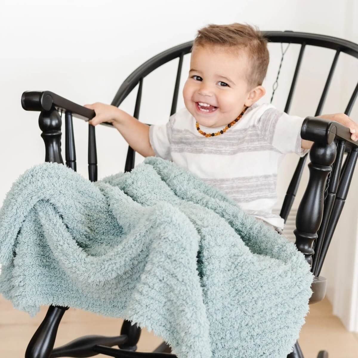 Saranoni Saranoni Ribbed Bamboni Toddler Blanket Soft Cuddly Warm - Everetts Place Boutique - 