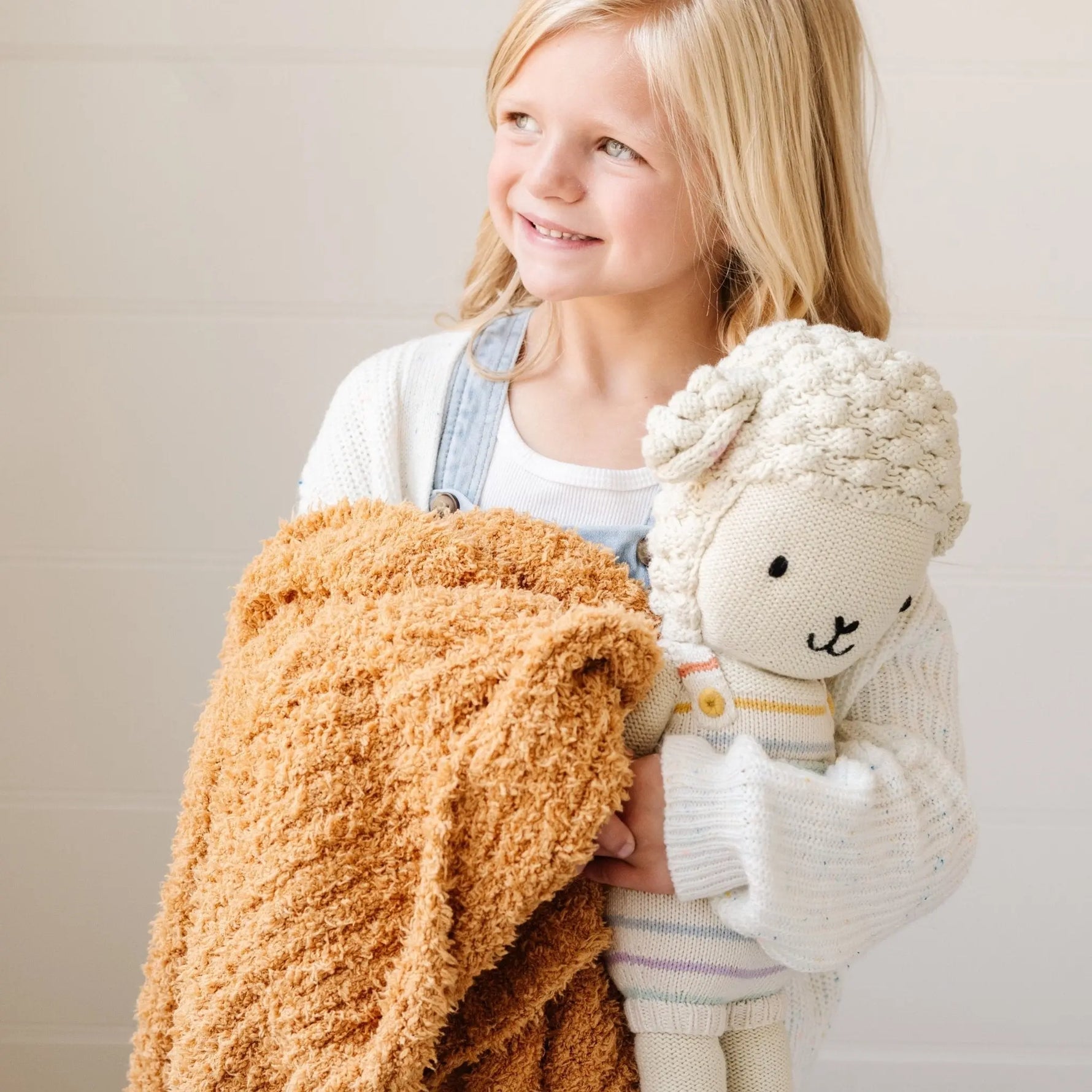 Saranoni Ribbed Bamboni Toddler Blanket Soft Cuddly Warm Saranoni Everetts Place Boutique