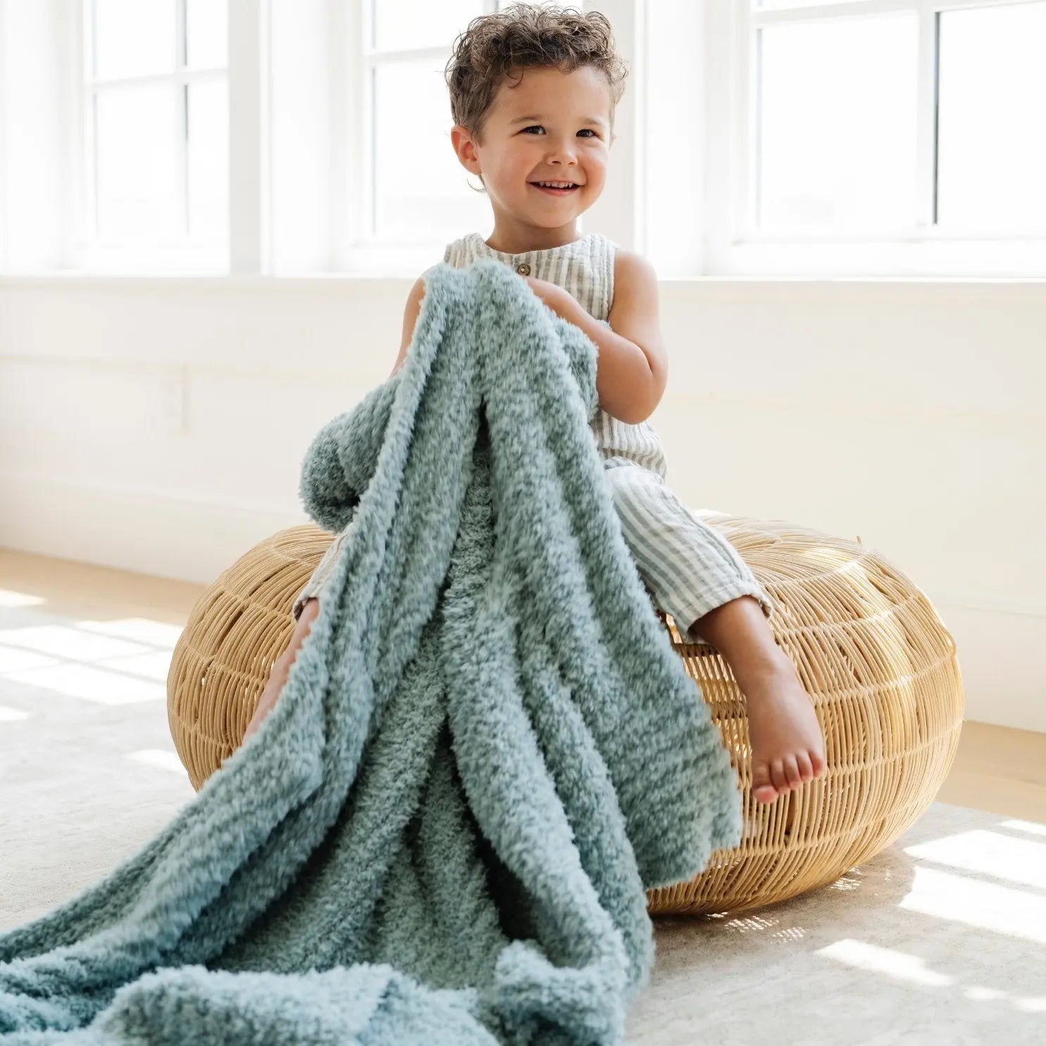 Saranoni Ribbed Bamboni Toddler Blanket Soft Cuddly Warm Saranoni Everetts Place Boutique 85.00