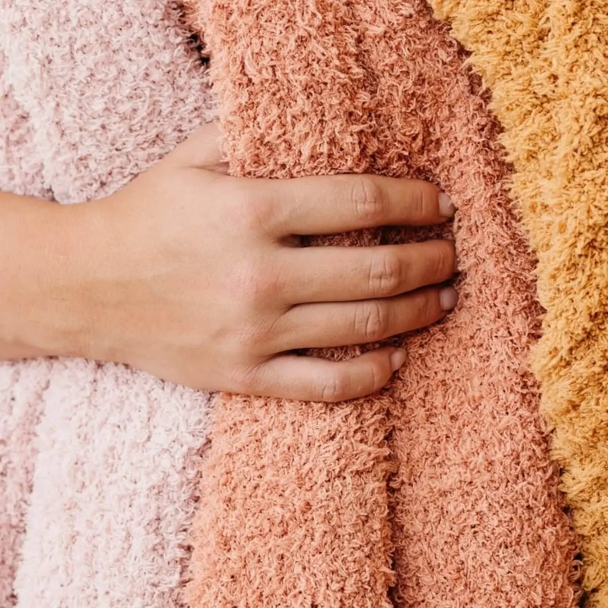 Saranoni Saranoni Ribbed Bamboni Toddler Blanket Soft Cuddly Warm - Everetts Place Boutique - 