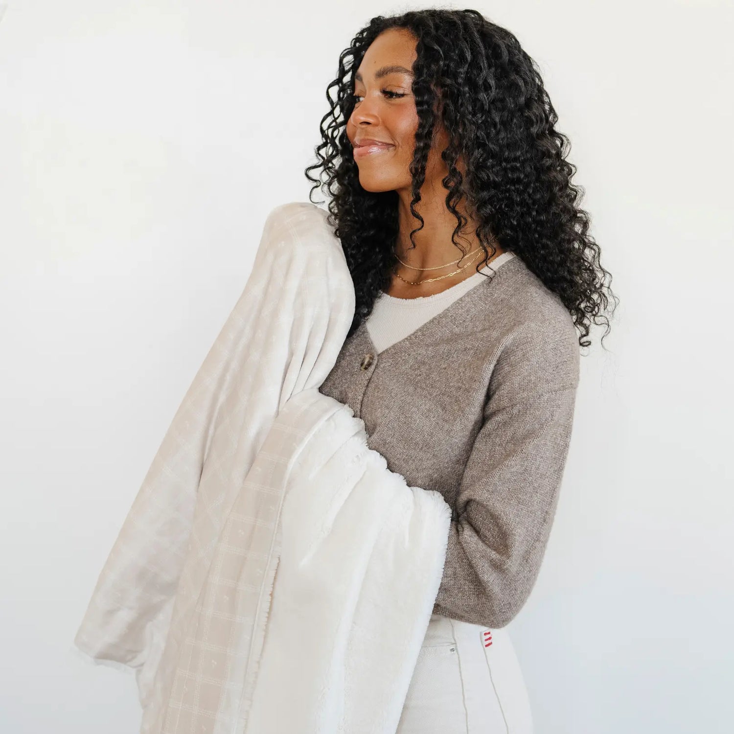 Saranoni Two Sided Minky Lush Throw Blanket Ultra Plush Saranoni Everetts Place Boutique 119.00