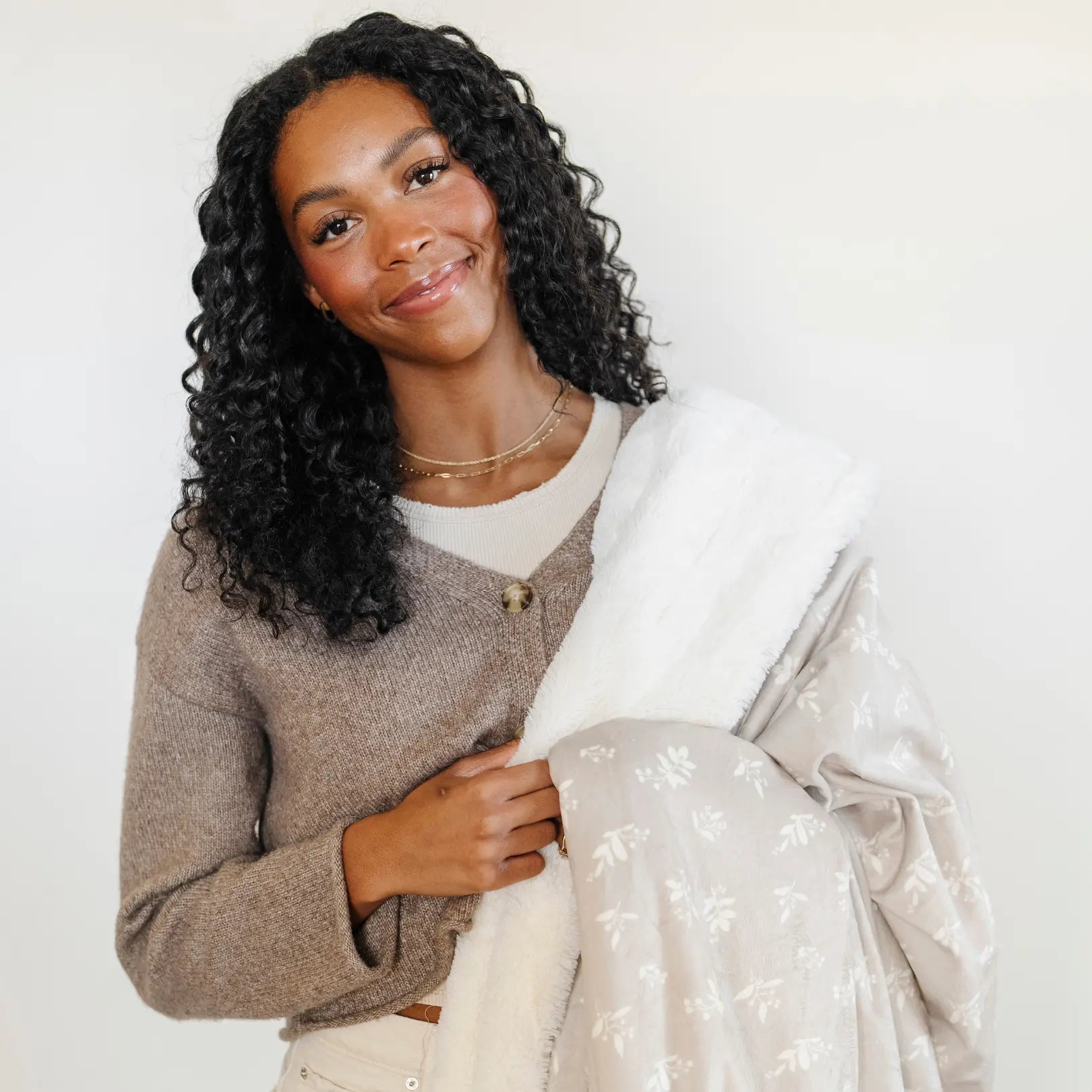 Saranoni Two Sided Minky Lush Throw Blanket Ultra Plush Saranoni Everetts Place Boutique