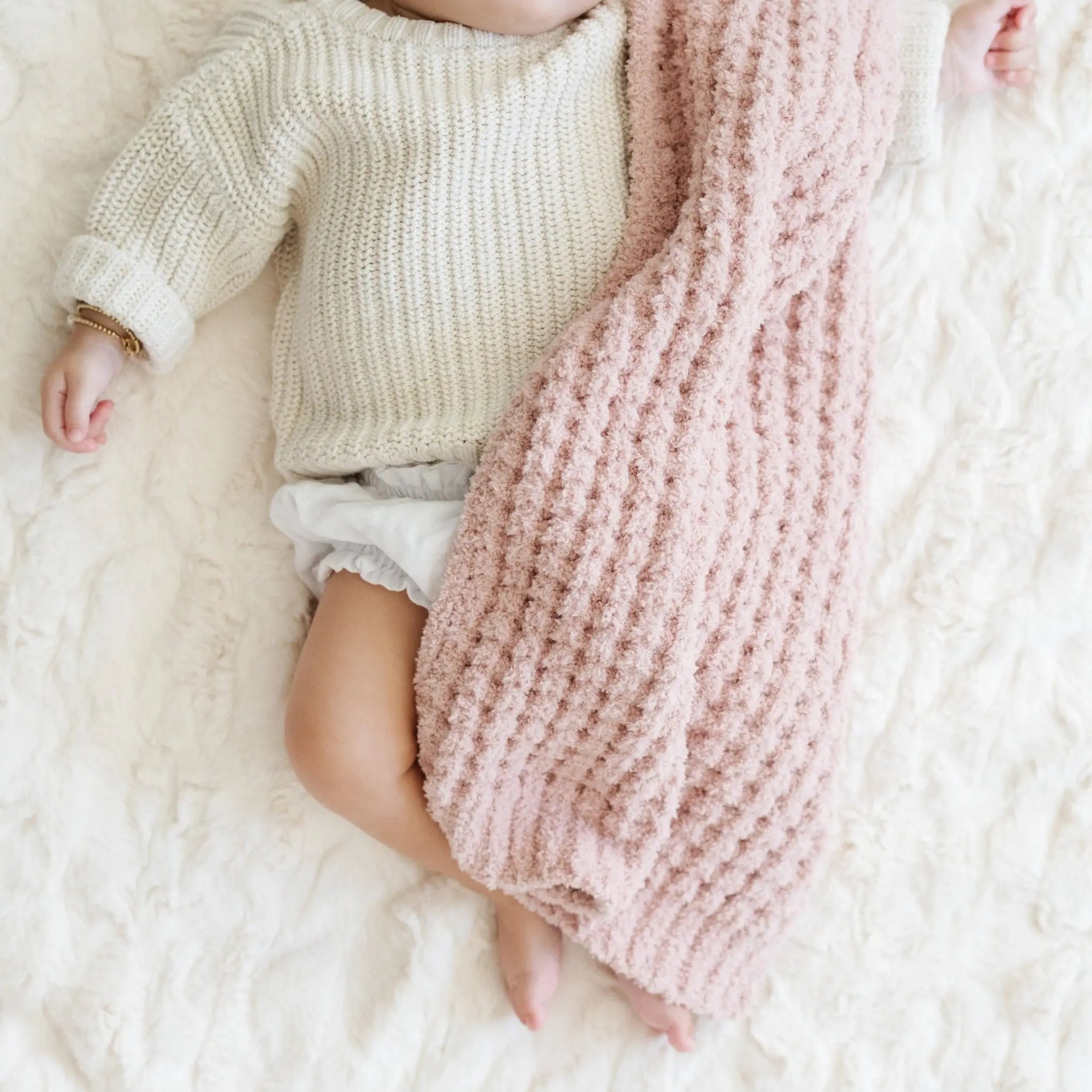 Saranoni Waffle Knit Mini Baby Blanket Cozy Plush Soft Saranoni Everetts Place Boutique
