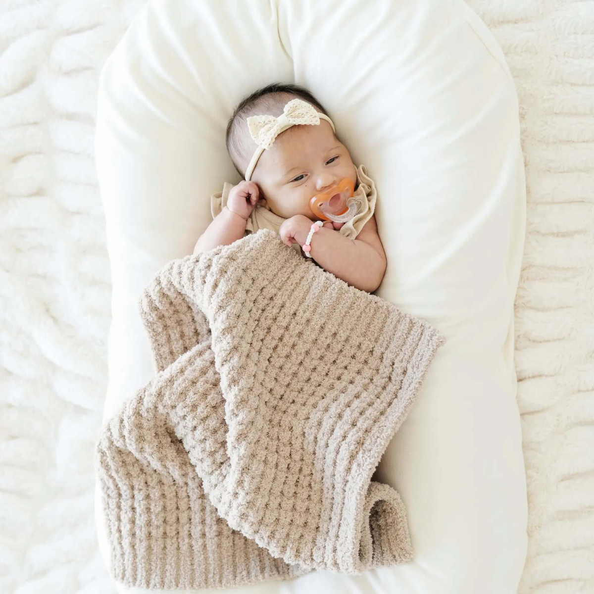 Saranoni Saranoni Waffle Knit Mini Baby Blanket Cozy Plush Soft - Everetts Place Boutique - 