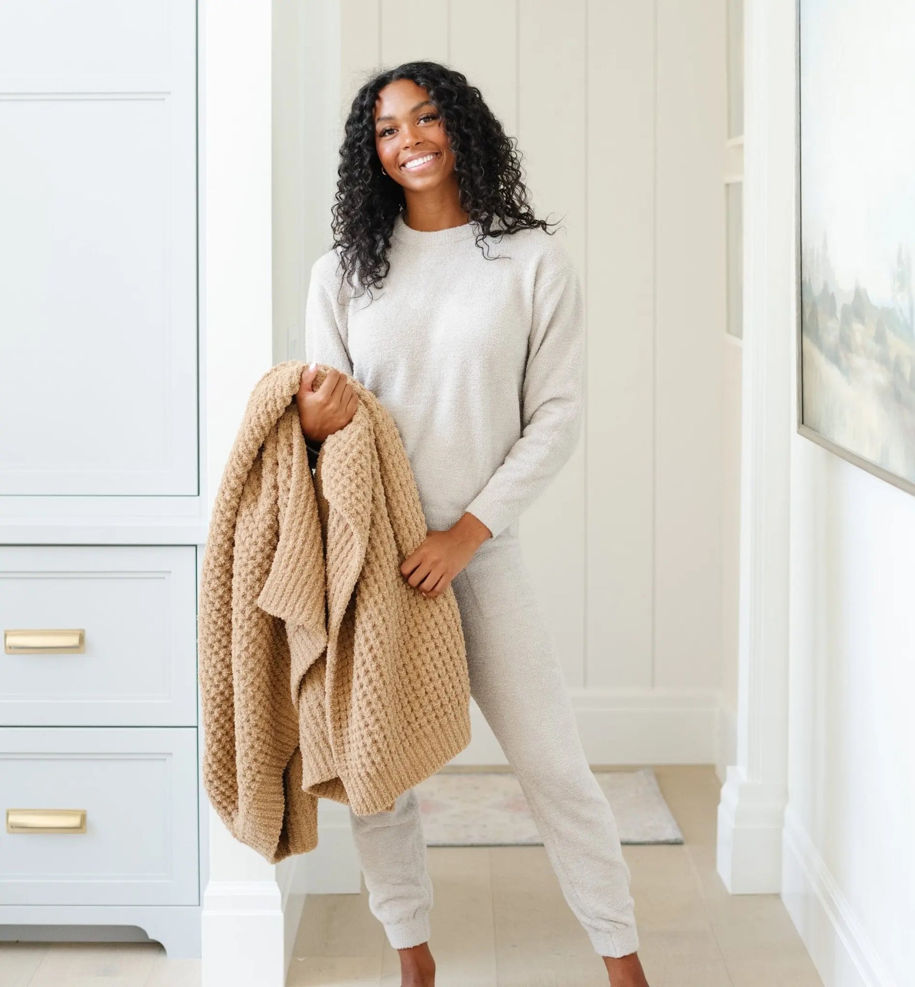 Saranoni Waffle Knit XL Throw Blanket Breathable Luxury Saranoni Everetts Place Boutique