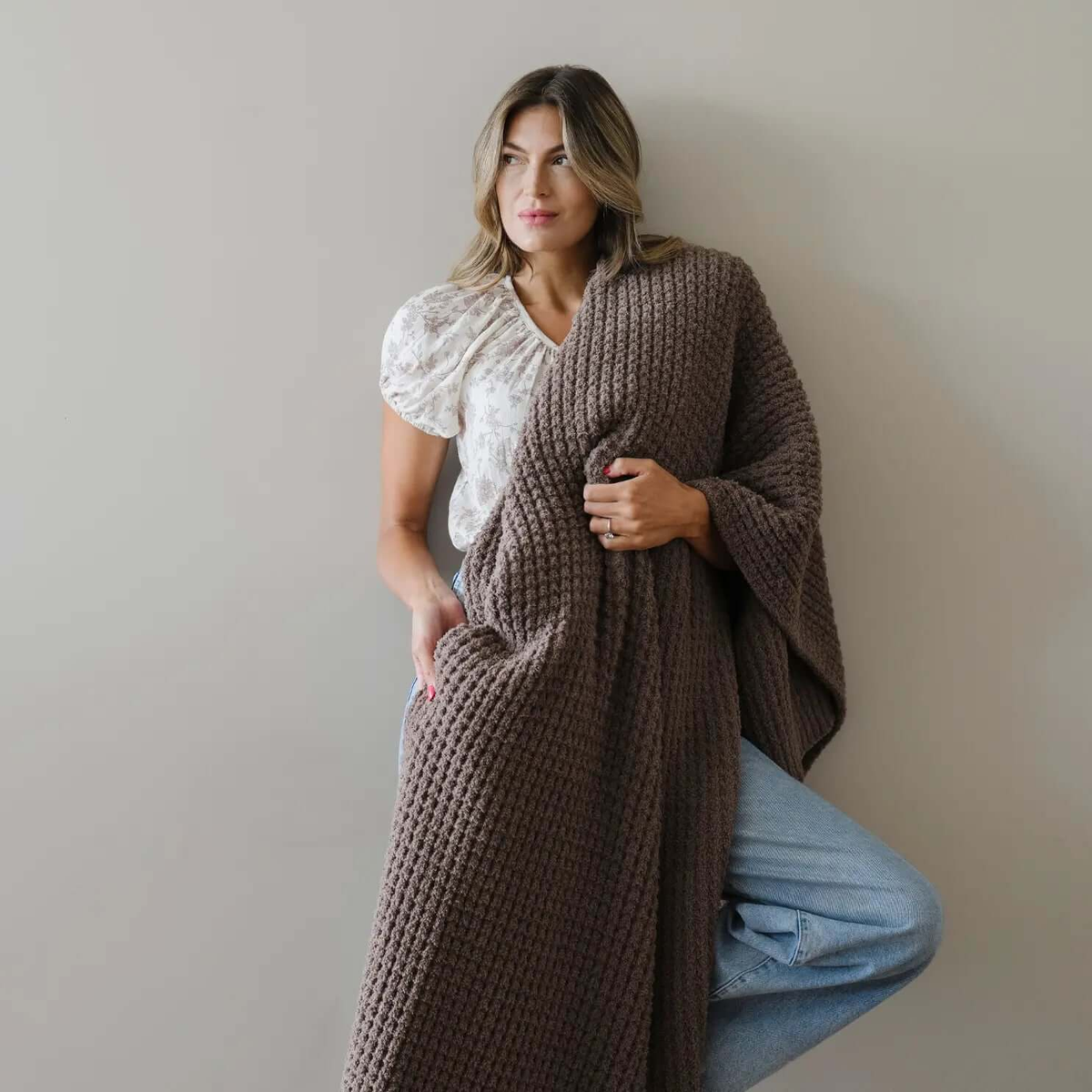 Saranoni Saranoni Waffle Knit XL Throw Blanket Breathable Luxury - Everetts Place Boutique - 