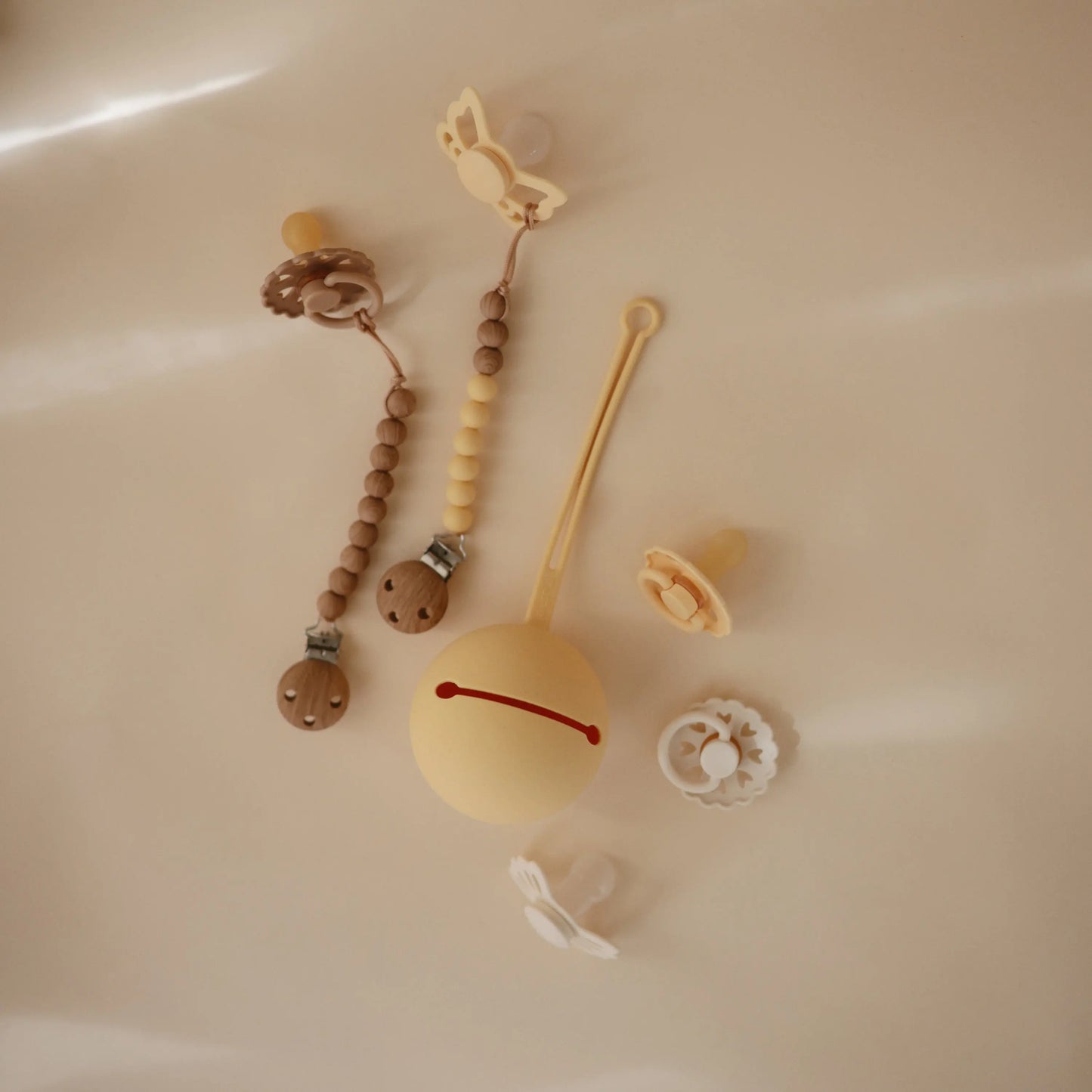 Silicone Pacifier Clip Eva with Faux Wood Clasp and Colorful Beads Mushie Everetts Place: Online Boutique
