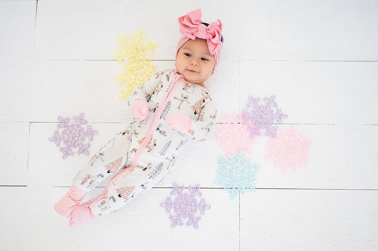 Snow Day Pink (Convertible Zip Footies) Dreamlet Everetts Place: Online Boutique