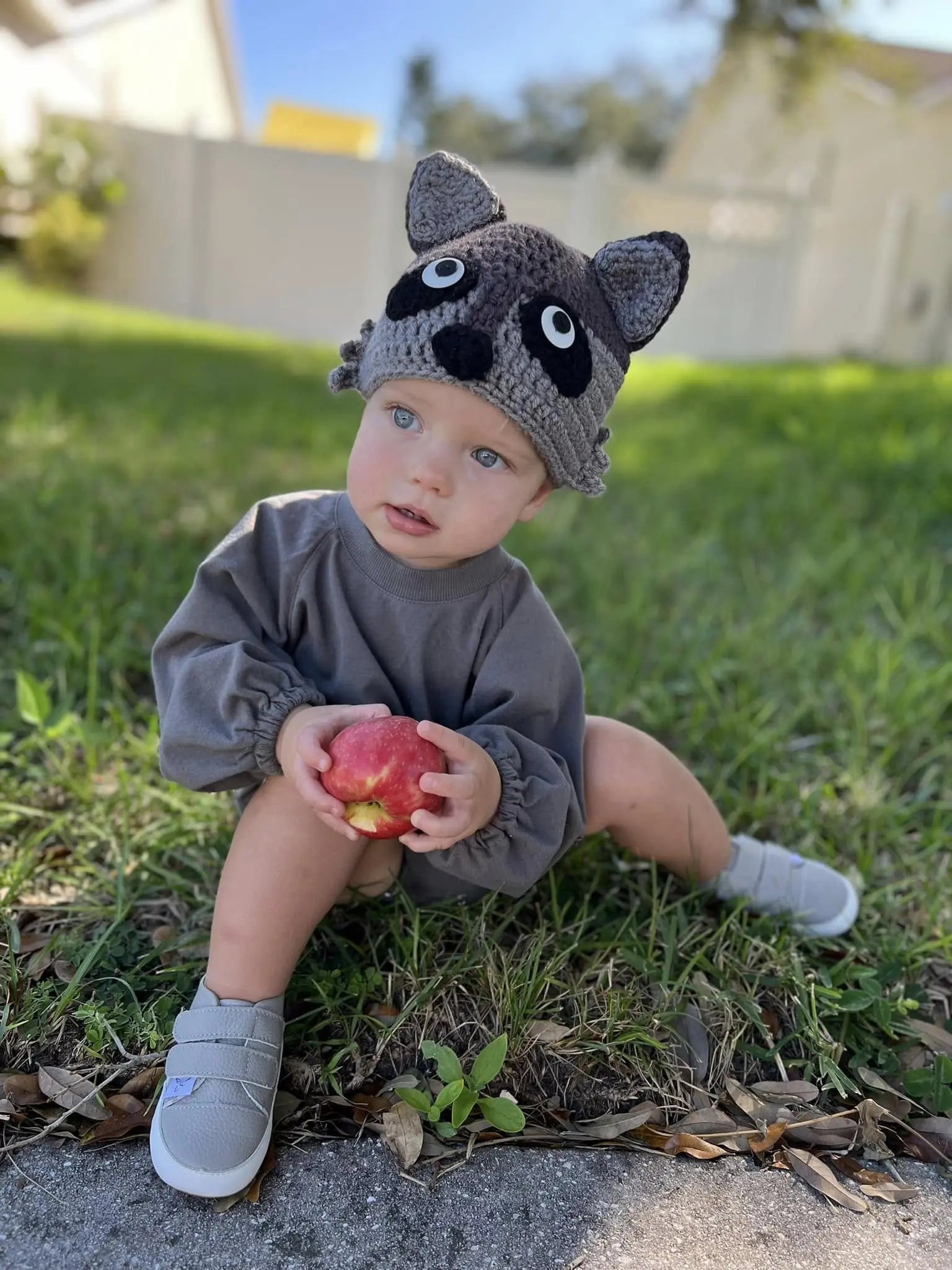 Little Love Bug Co. Stylish Low Top Sneakers with Double Velcro for Growing Kids - Apparel & Accessories > Shoes > Baby & Toddler Shoes > Baby & Toddler Sneakers Sneaker