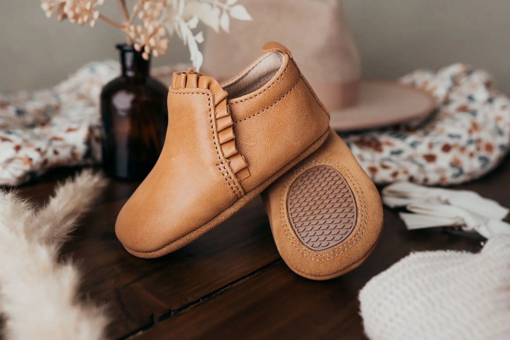 Little Love Bug Co. The Mila Barefoot Boots with Elastic Ruched Entrance for Comfortable Wear - Apparel & Accessories > Shoes > Baby & Toddler Shoes > Baby & Toddler Boots Boot