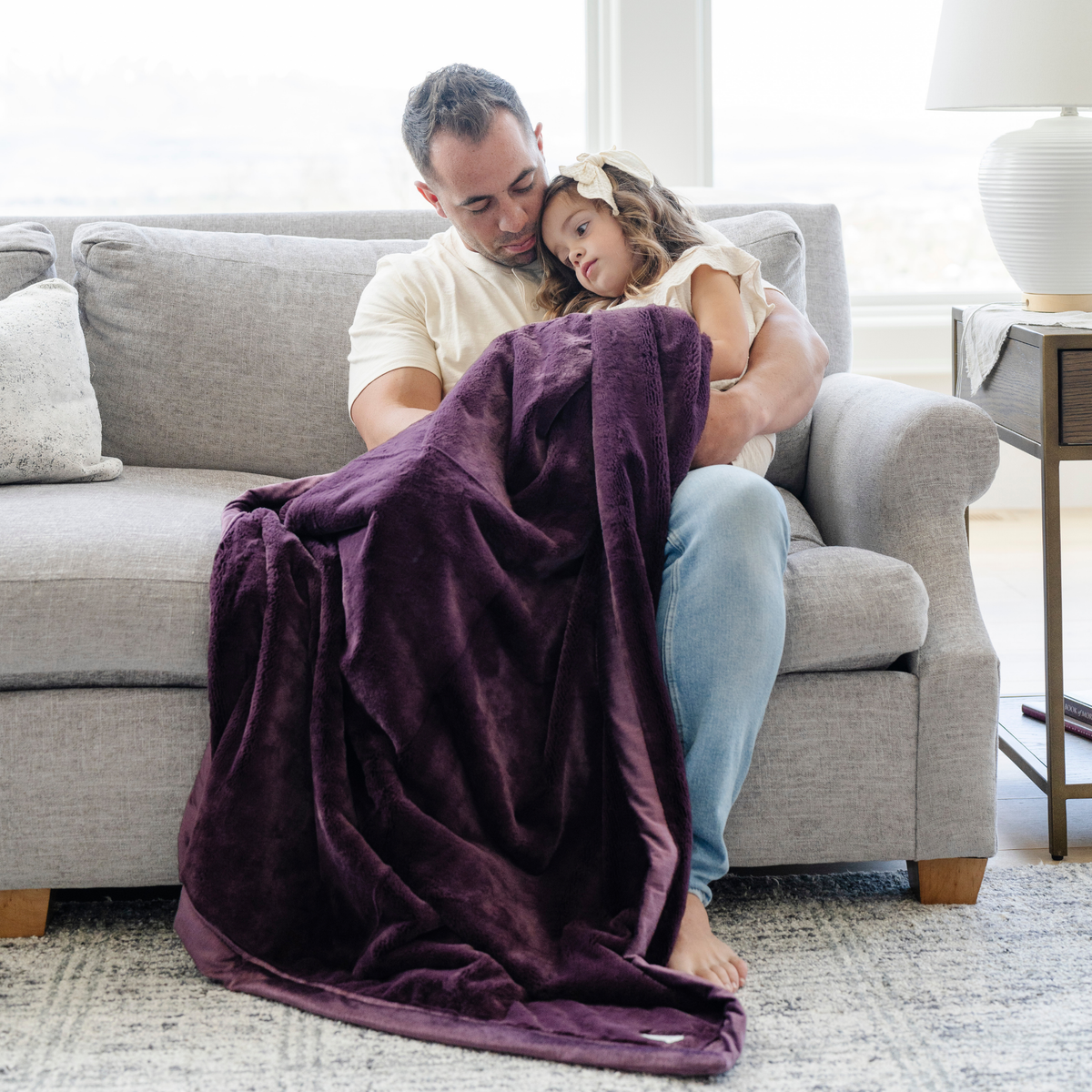 Saranoni lush toddler blanket, incredibly soft and cozy.