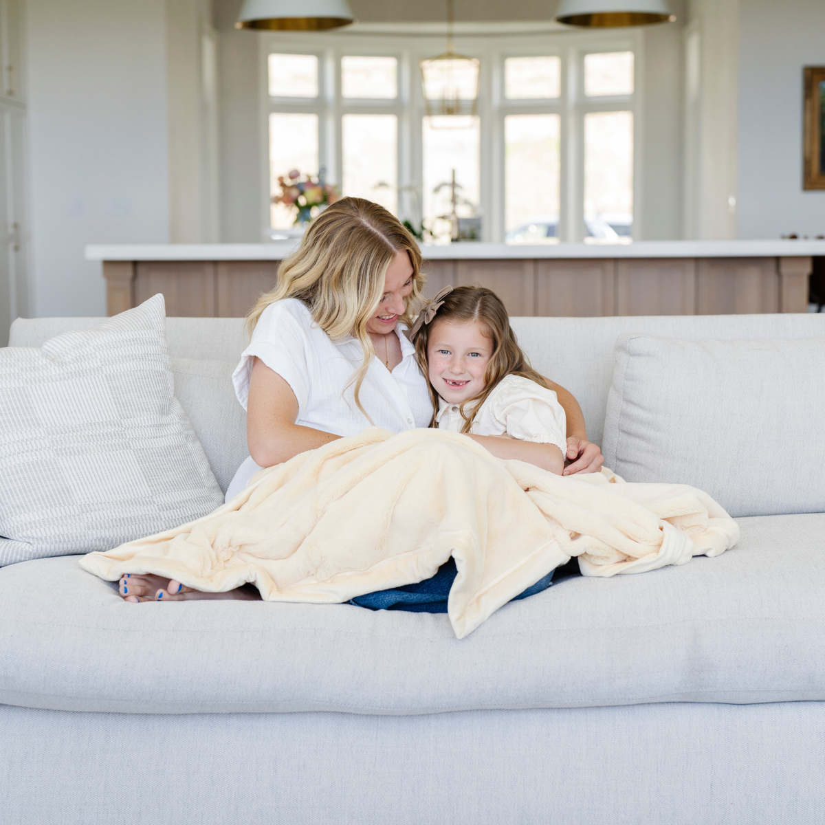 Saranoni plush toddler blanket