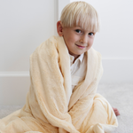 Saranoni Lush Toddler Blanket, ultra-soft and plush for toddlers.