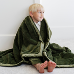 Saranoni lush toddler blanket, ultra-soft and plush.