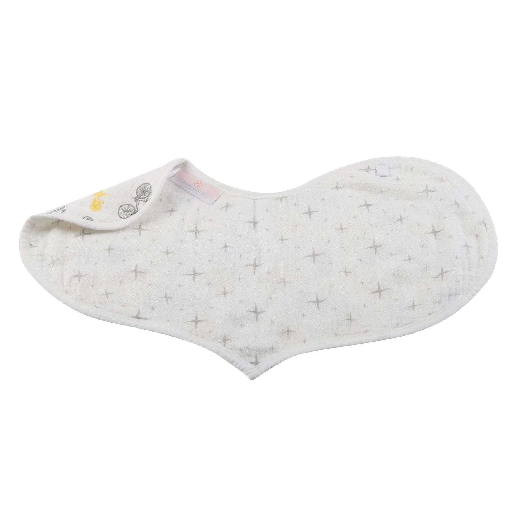 Traveler Bamboo Heart Bibs 2PK Newcastle Classics 