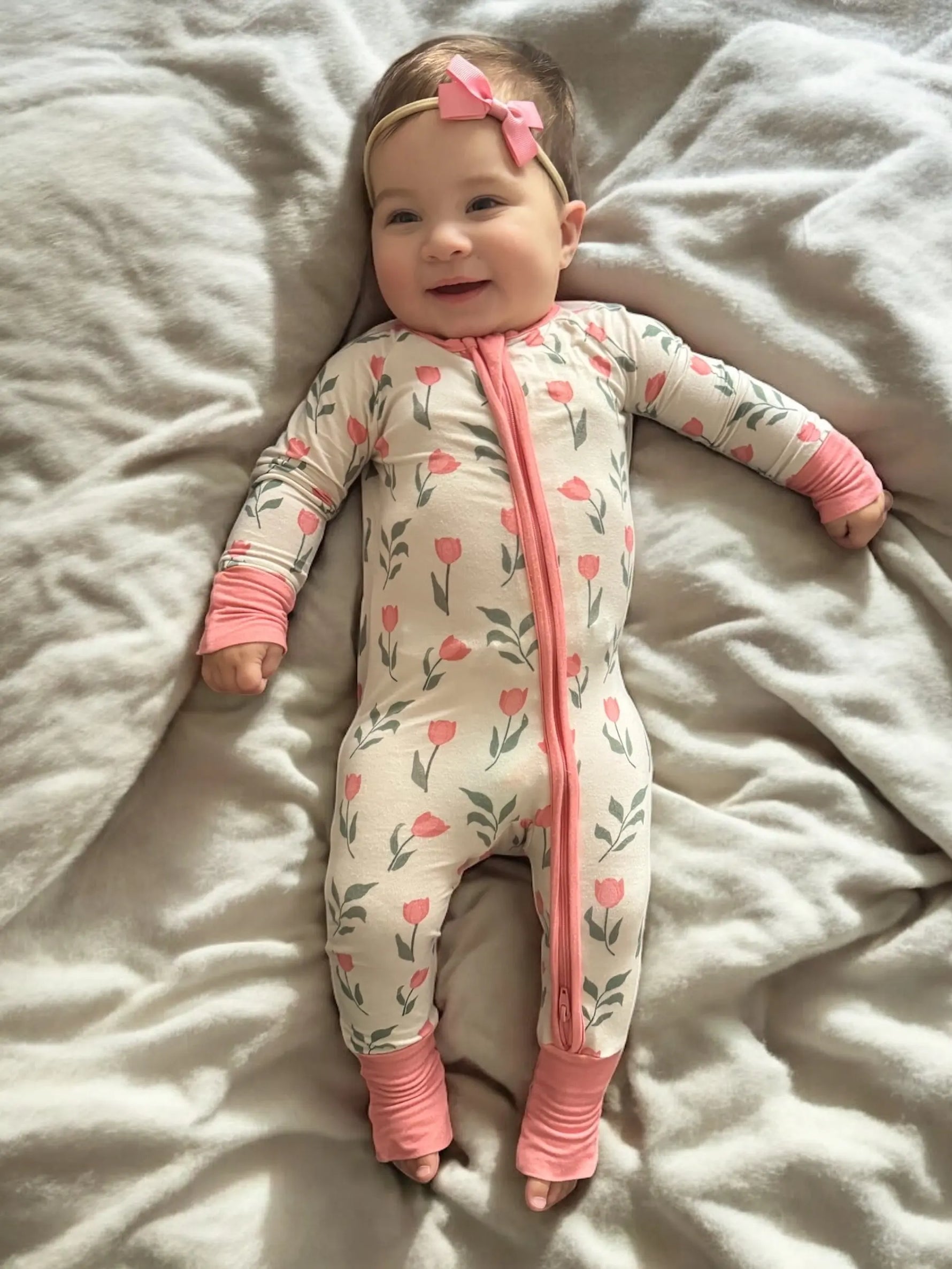 Dreamlet Tulip Convertible Zip Footies For Baby 12 18M Dreamlet - Apparel & Accessories > Clothing > Baby & Toddler Clothing > Baby & Toddler Sleepwear Convertible Zip Footies