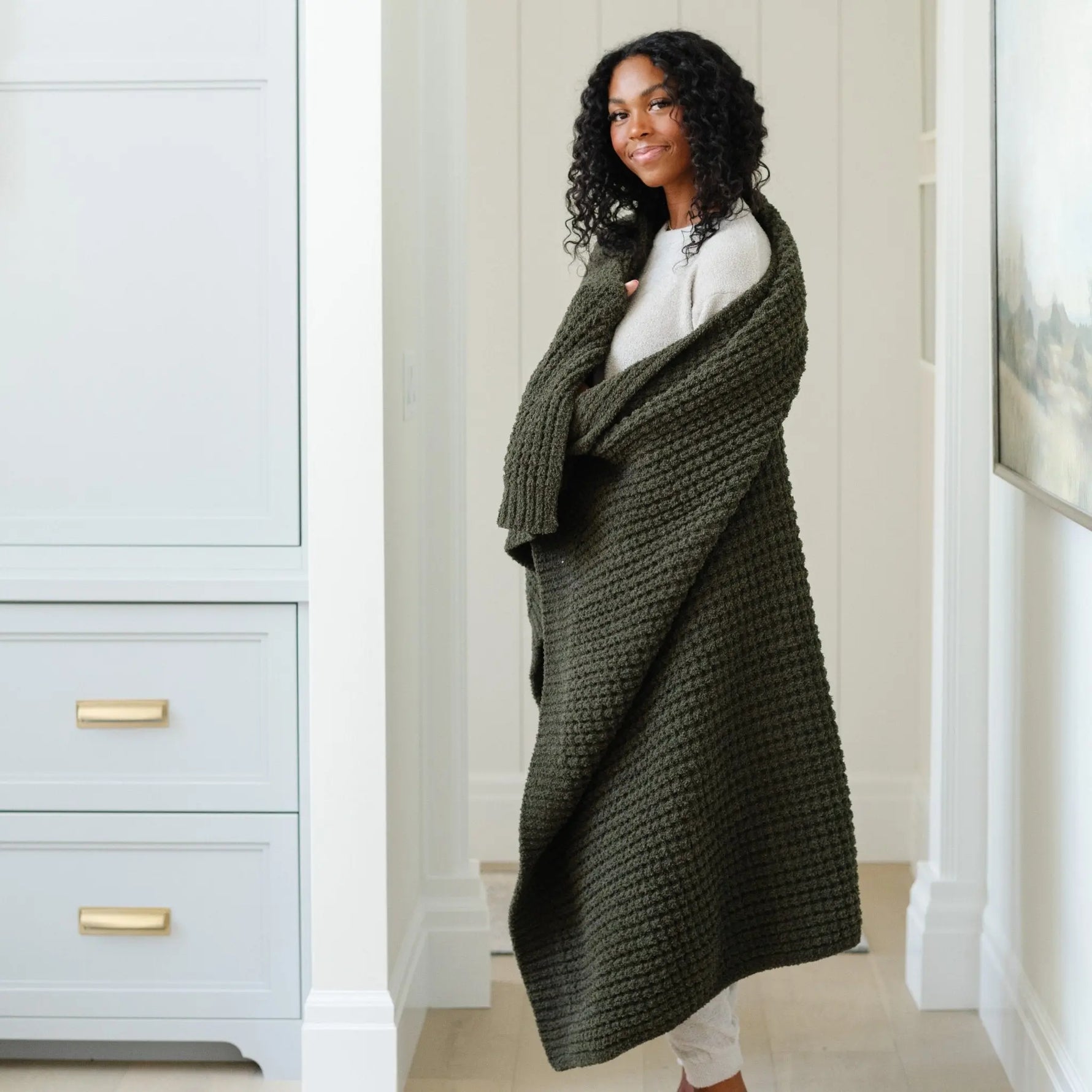 Waffle Knit Throw Blanket Soft Luxury by Saranoni Cozy Saranoni Everetts Place Boutique